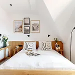 Ξενοδοχείο με διαμερίσματα White Hills - Loftaffair Collection 4*