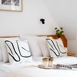 White Hills - Loftaffair Collection 4*