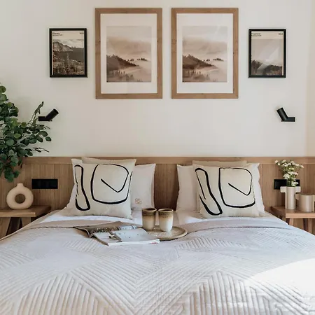 Apartmanhotel White Hills - Loftaffair Collection 4*